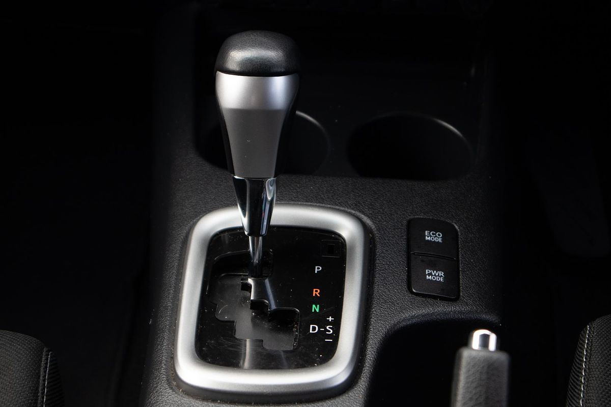 2019 Toyota Hilux SR5 GUN126R 4X4