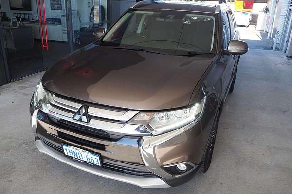 2017 Mitsubishi Outlander LS Safety Pack ZK