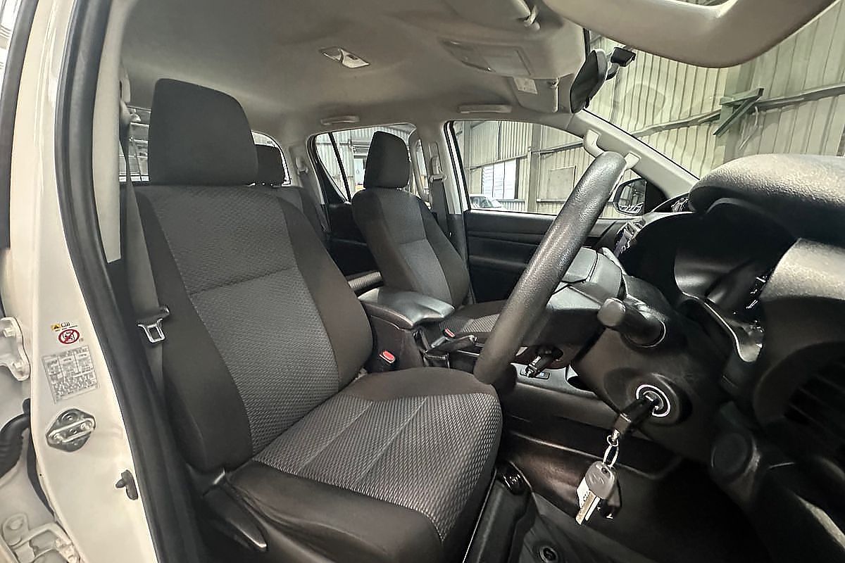 2018 Toyota Hilux Workmate GUN125R 4X4