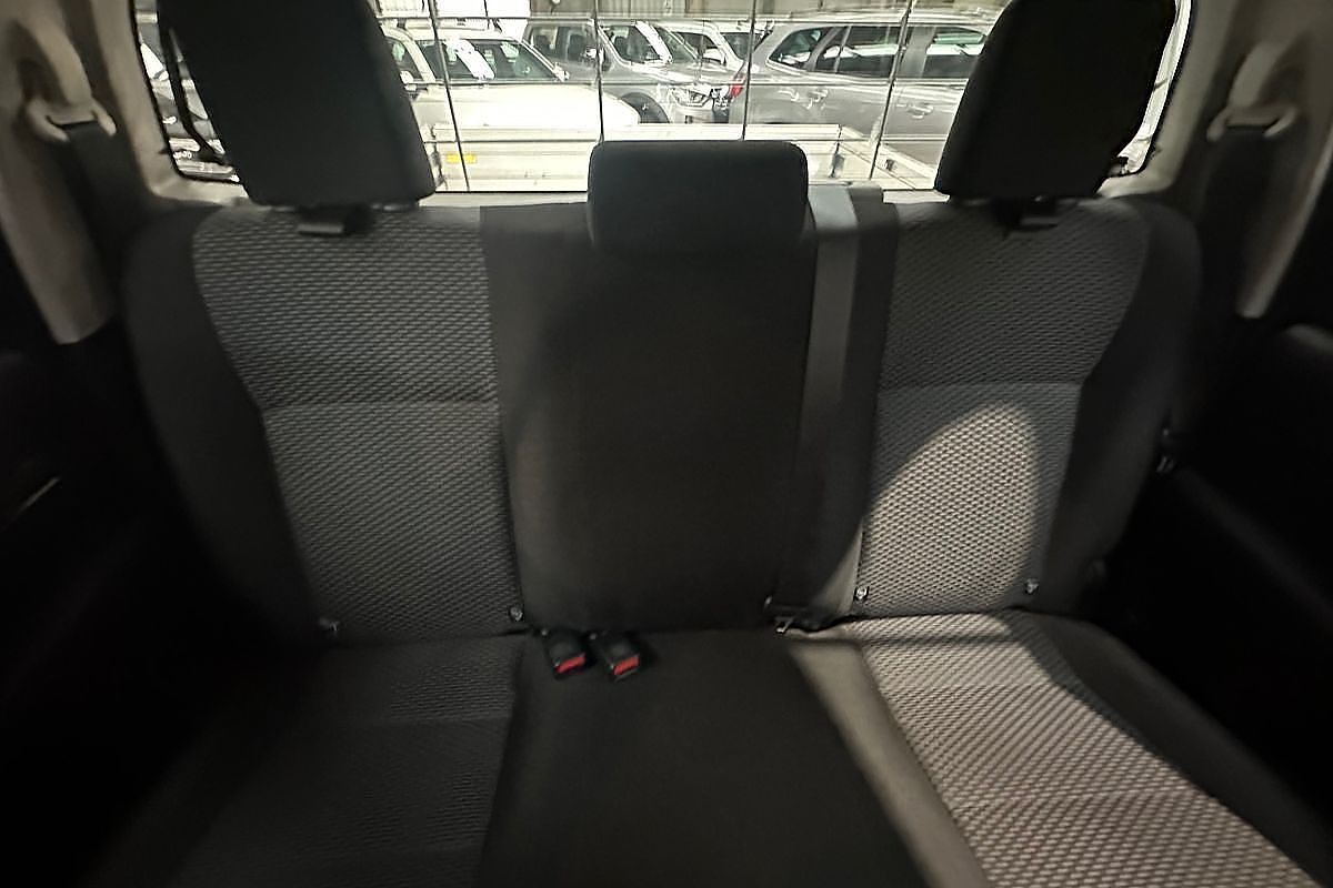 2018 Toyota Hilux Workmate GUN125R 4X4