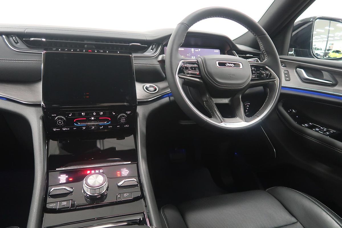 2023 Jeep Grand Cherokee Overland WL