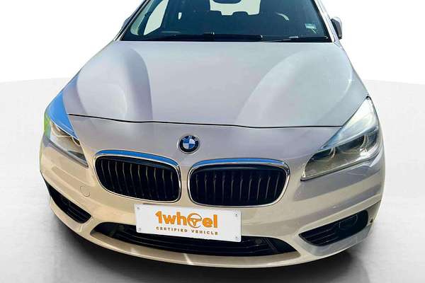 2015 BMW 2 Series 220i Sport Line F45