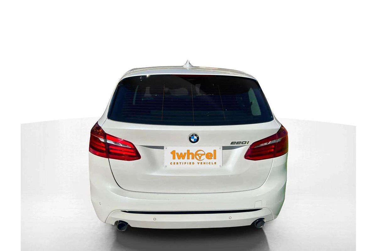 2015 BMW 2 Series 220i Sport Line F45