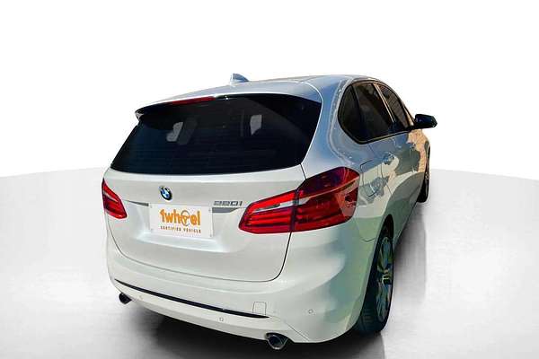 2015 BMW 2 Series 220i Sport Line F45