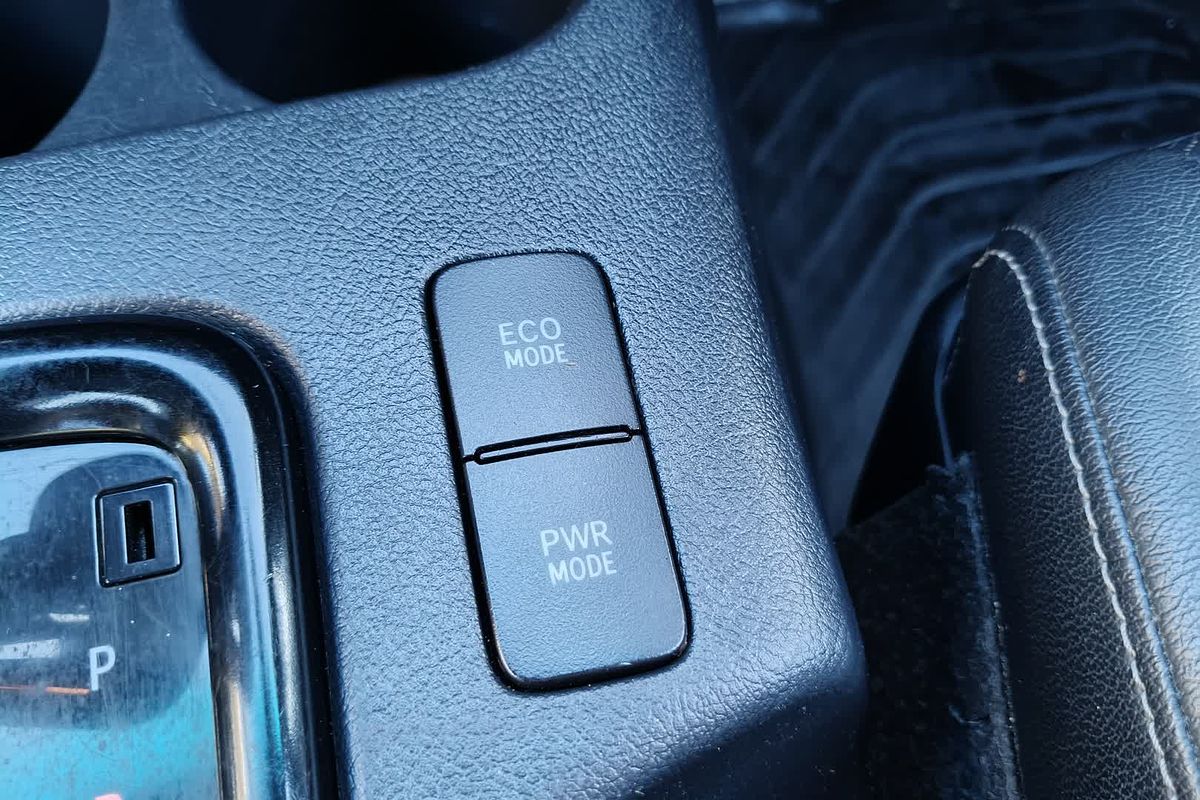 2019 Toyota Hilux Rugged X GUN126R 4X4