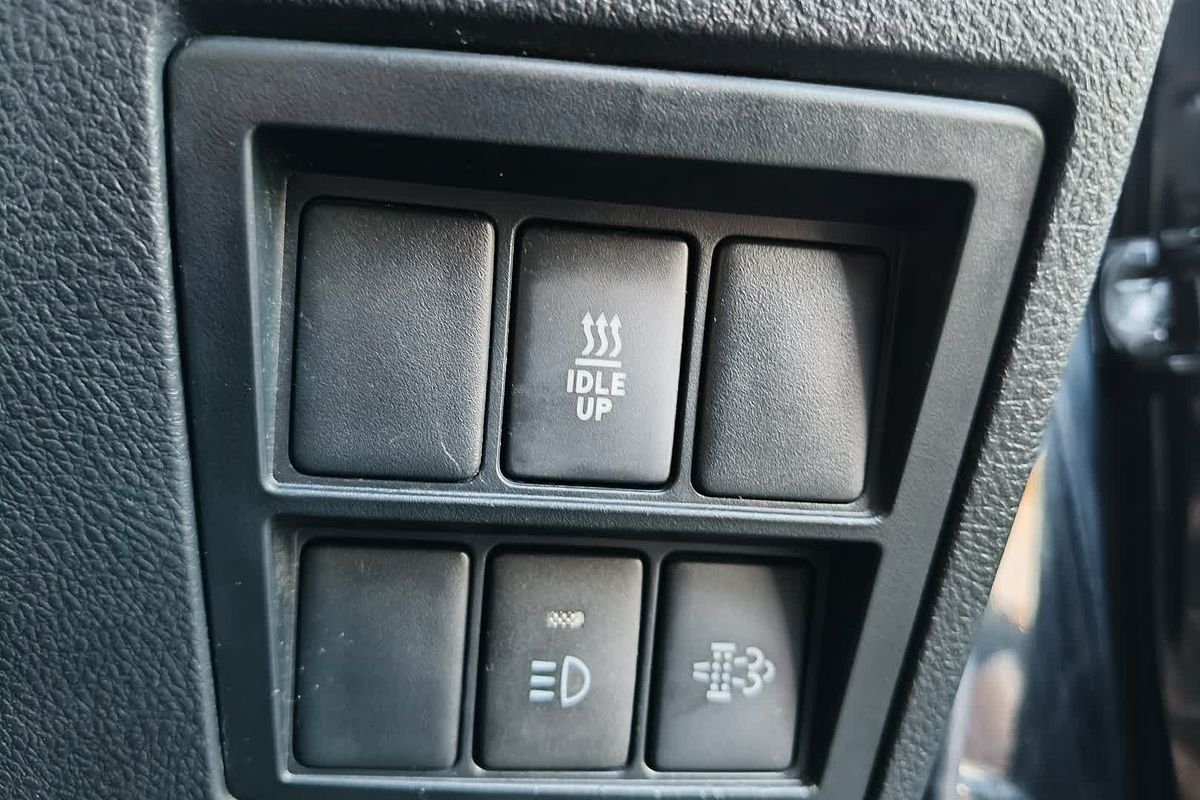 2019 Toyota Hilux Rugged X GUN126R 4X4