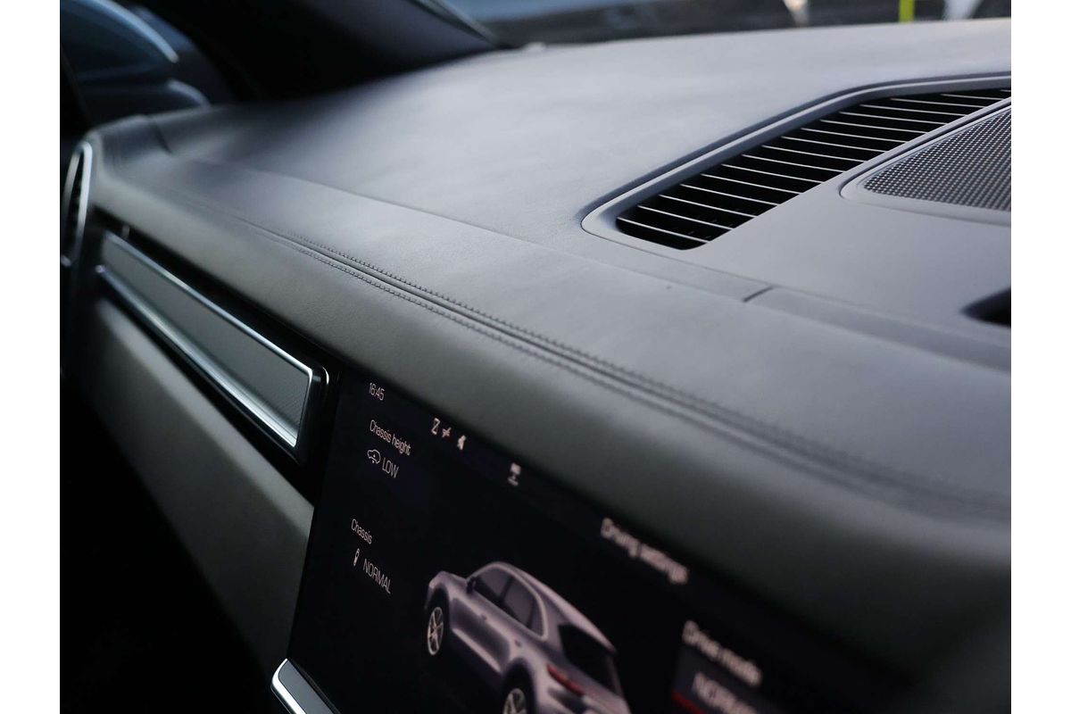 2018 Porsche Cayenne S 9YA