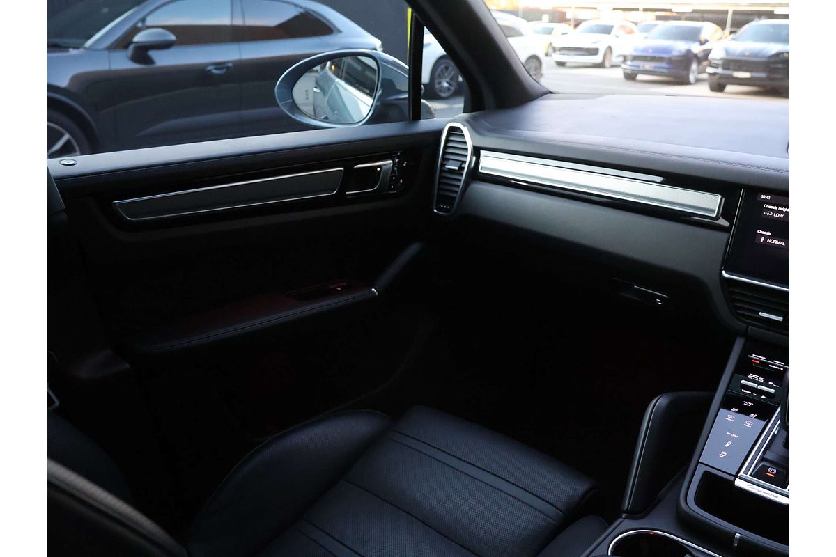 2018 Porsche Cayenne S 9YA