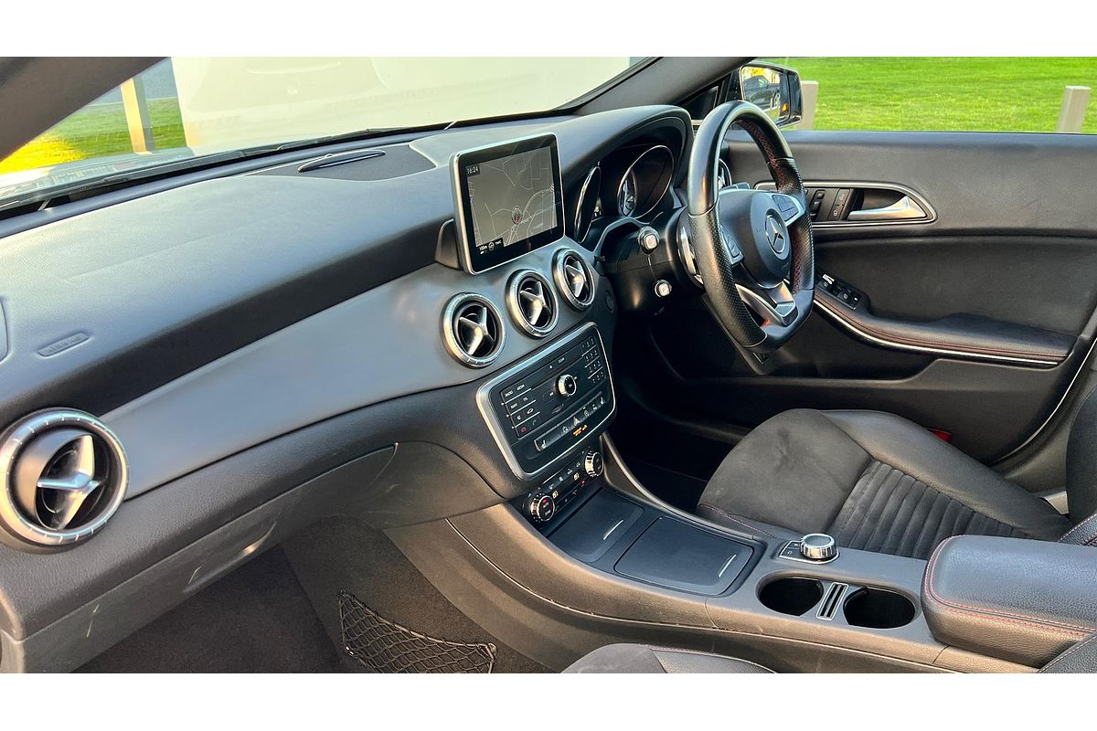 2015 Mercedes-Benz CLA-Class CLA200 X117