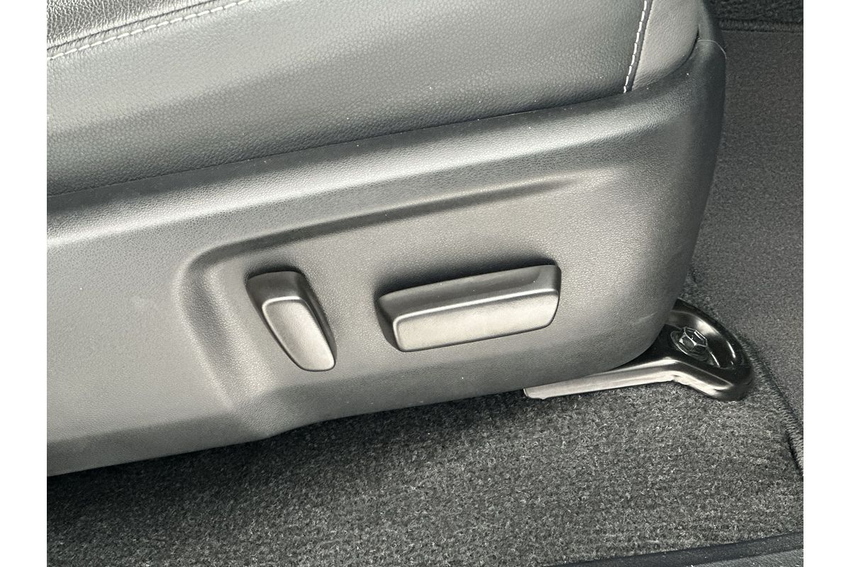 2024 Toyota Hilux Rogue 48V GUN126R 4X4