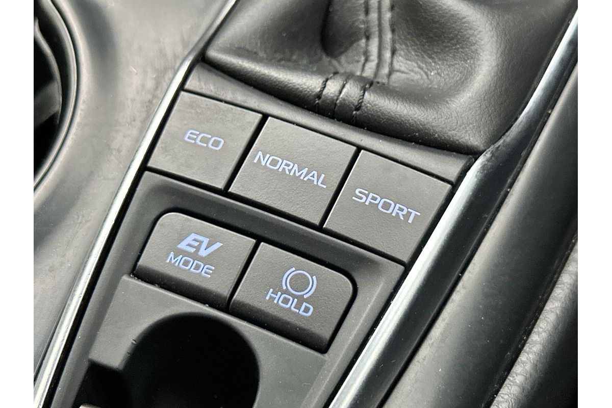 2020 Toyota Camry Ascent AXVH71R