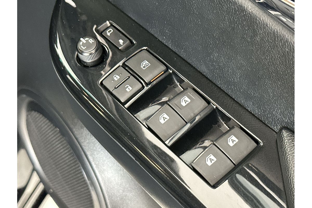2019 Toyota Hilux Rugged X GUN126R 4X4
