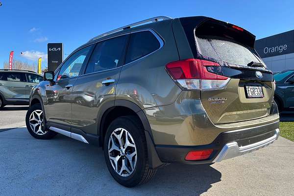 2023 Subaru Forester Hybrid L S5