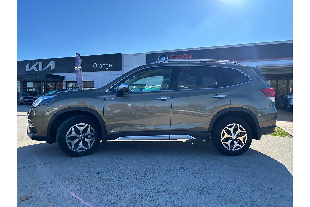 2023 Subaru Forester Hybrid L S5
