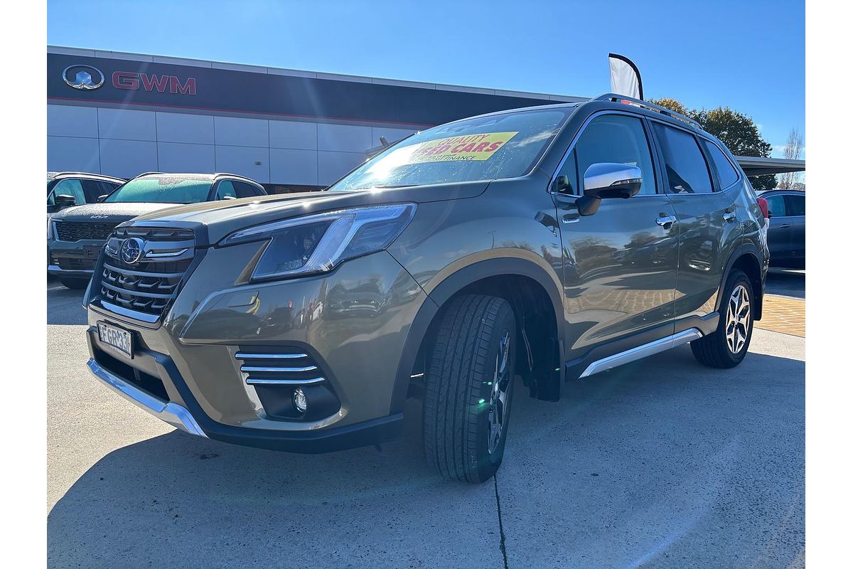 2023 Subaru Forester Hybrid L S5