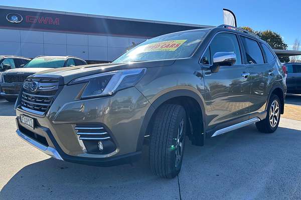 2023 Subaru Forester Hybrid L S5