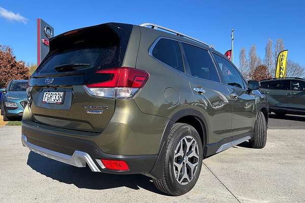 2023 Subaru Forester Hybrid L S5
