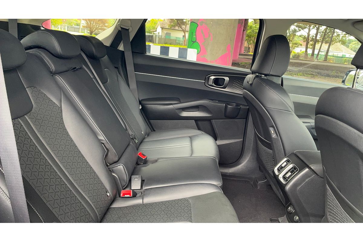 2023 Kia Sorento Sport+ MQ4