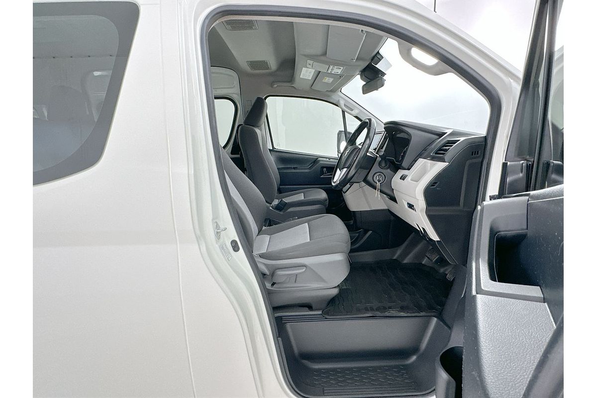 2019 Toyota Hiace Commuter GDH322R