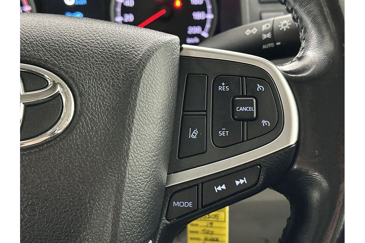2019 Toyota Hiace Commuter GDH322R