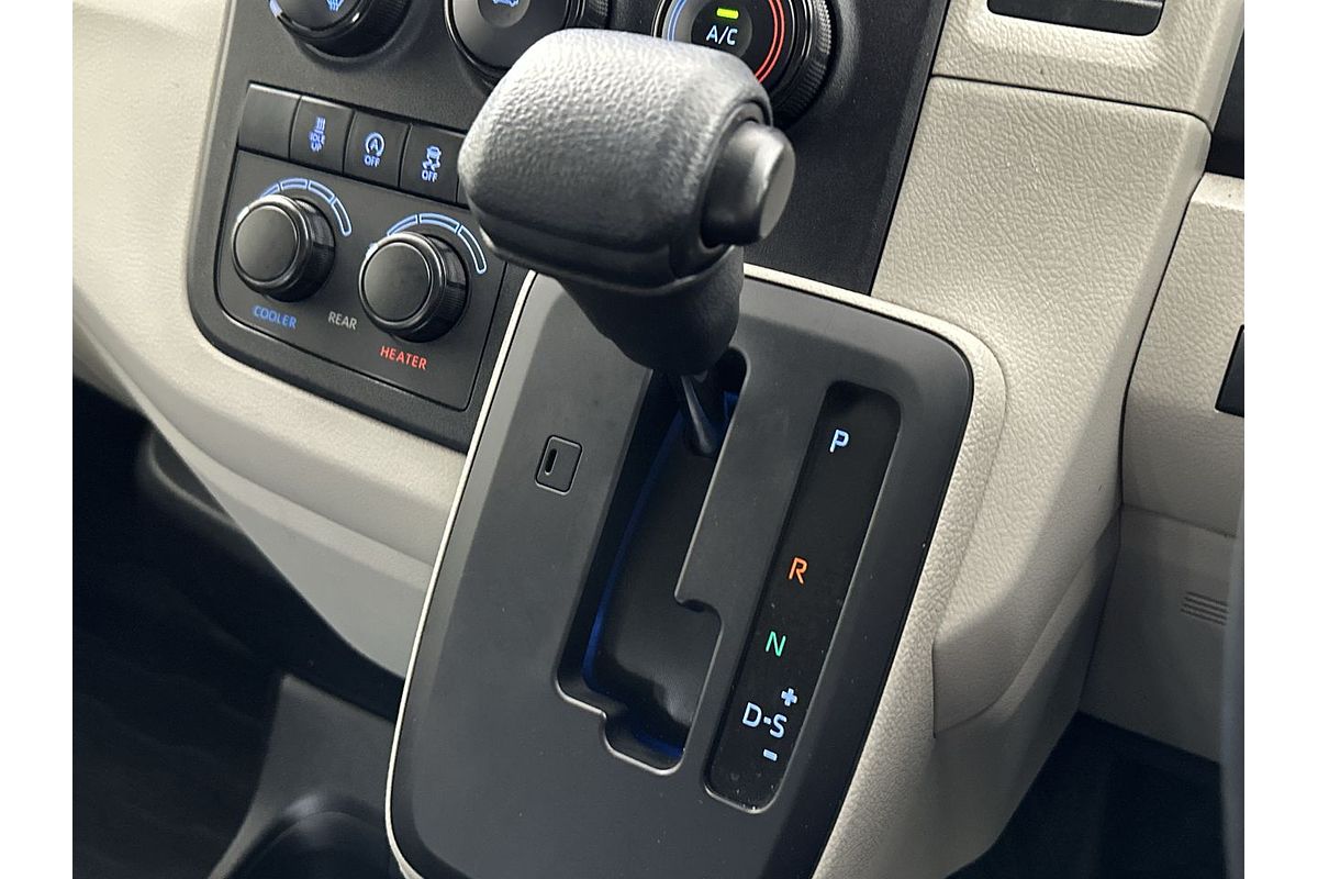 2019 Toyota Hiace Commuter GDH322R