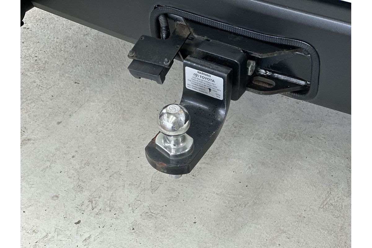2019 Toyota Hiace Commuter GDH322R