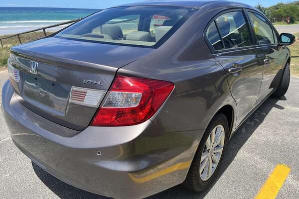 2012 Honda Civic VTi-L 9th Gen