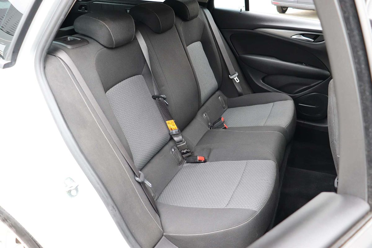 2017 Holden Commodore LT ZB