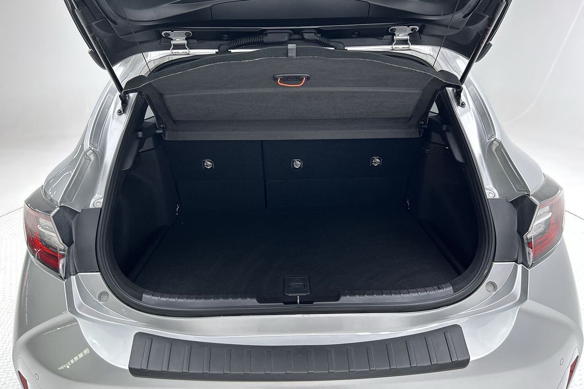 2020 Toyota Corolla SX Hybrid ZWE211R