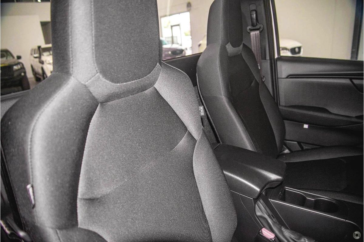 2025 Isuzu D-MAX SX 4X4