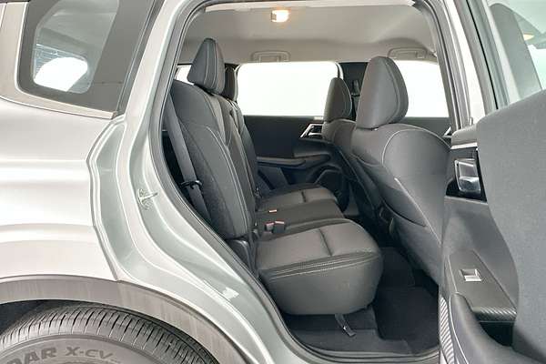 2022 Mitsubishi Outlander ES ZM