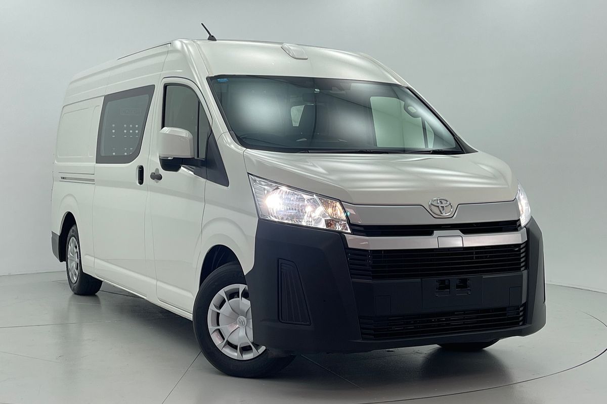 Hiace Van SLWB 2.8L T Diesel Automatic 