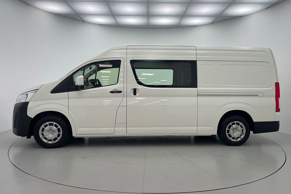 Hiace Van SLWB 2.8L T Diesel Automatic 