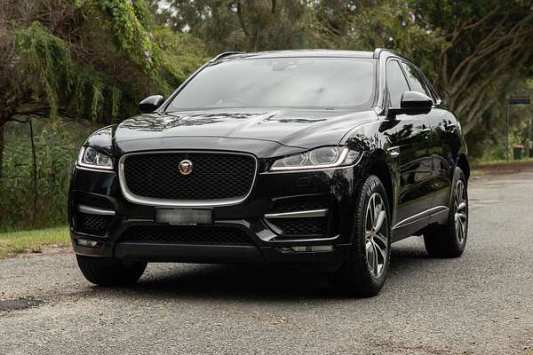 2019 Jaguar F-PACE 20d R-Sport X761