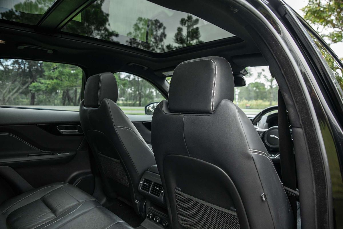 2019 Jaguar F-PACE 20d R-Sport X761