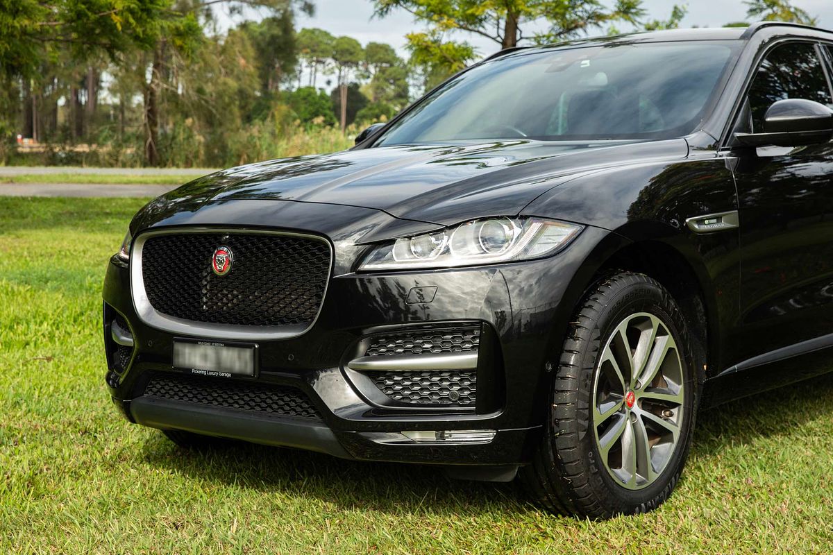 2019 Jaguar F-PACE 20d R-Sport X761