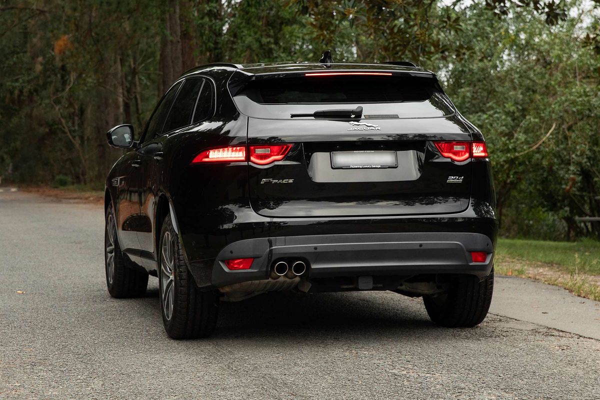 2019 Jaguar F-PACE 20d R-Sport X761