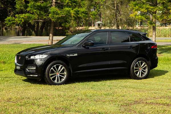 2019 Jaguar F-PACE 20d R-Sport X761