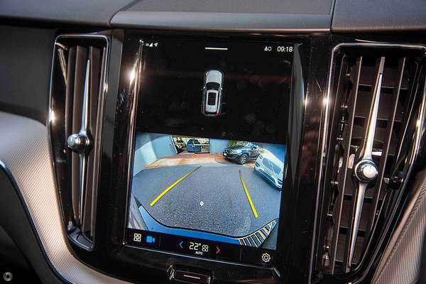 2024 Volvo XC60 Plus B5