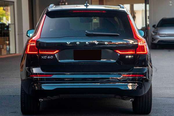 2024 Volvo XC60 Plus B5