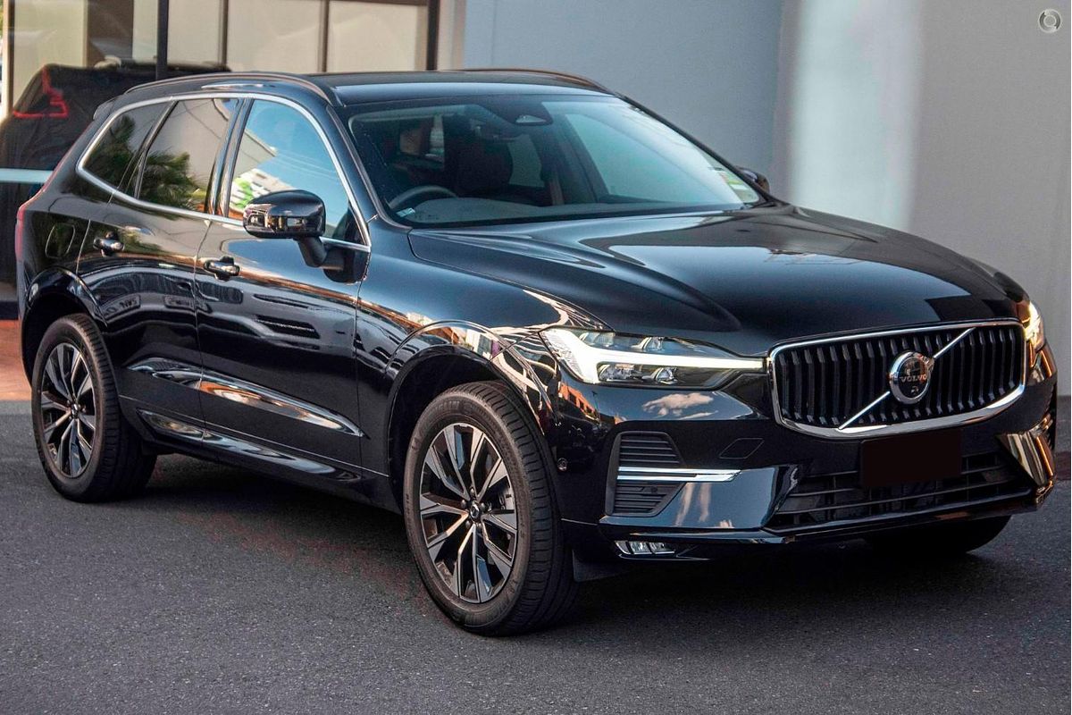 2024 Volvo XC60 Plus B5