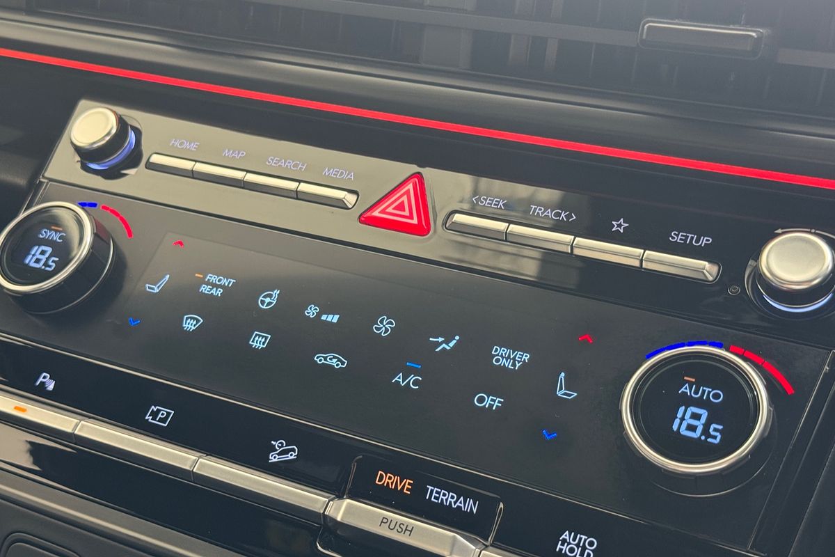2024 Hyundai Santa Fe Hybrid Calligraphy MX5.V1