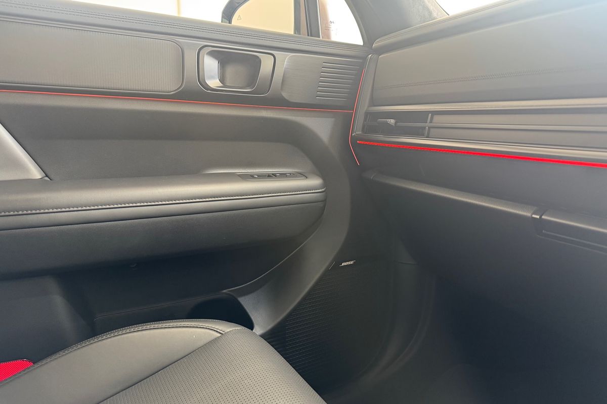 2024 Hyundai Santa Fe Hybrid Calligraphy MX5.V1