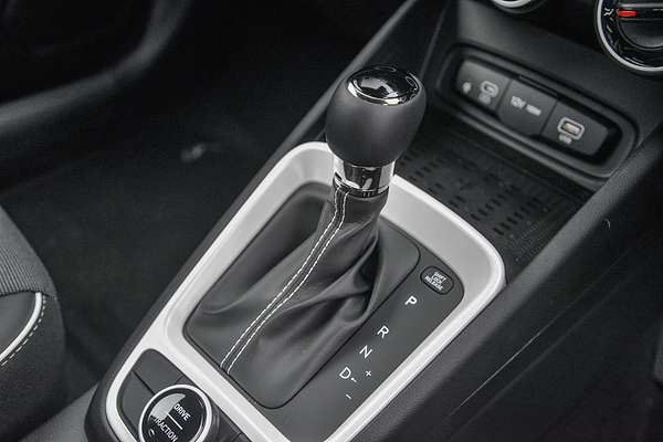 2025 Hyundai Venue Active QX.V5