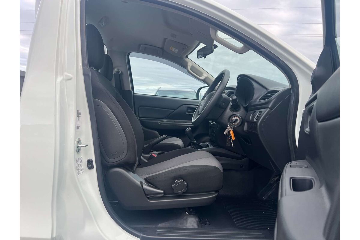 2022 Mitsubishi Triton GLX MR Rear Wheel Drive