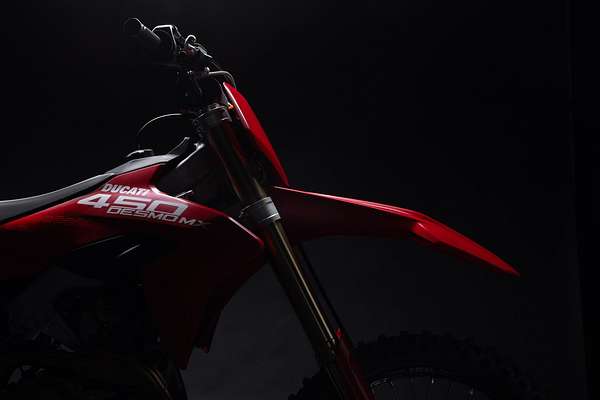 2026 Ducati SPORT DESMO 450MX