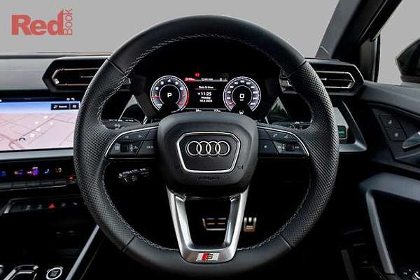 2025 Audi A3 35 TFSI S line GY