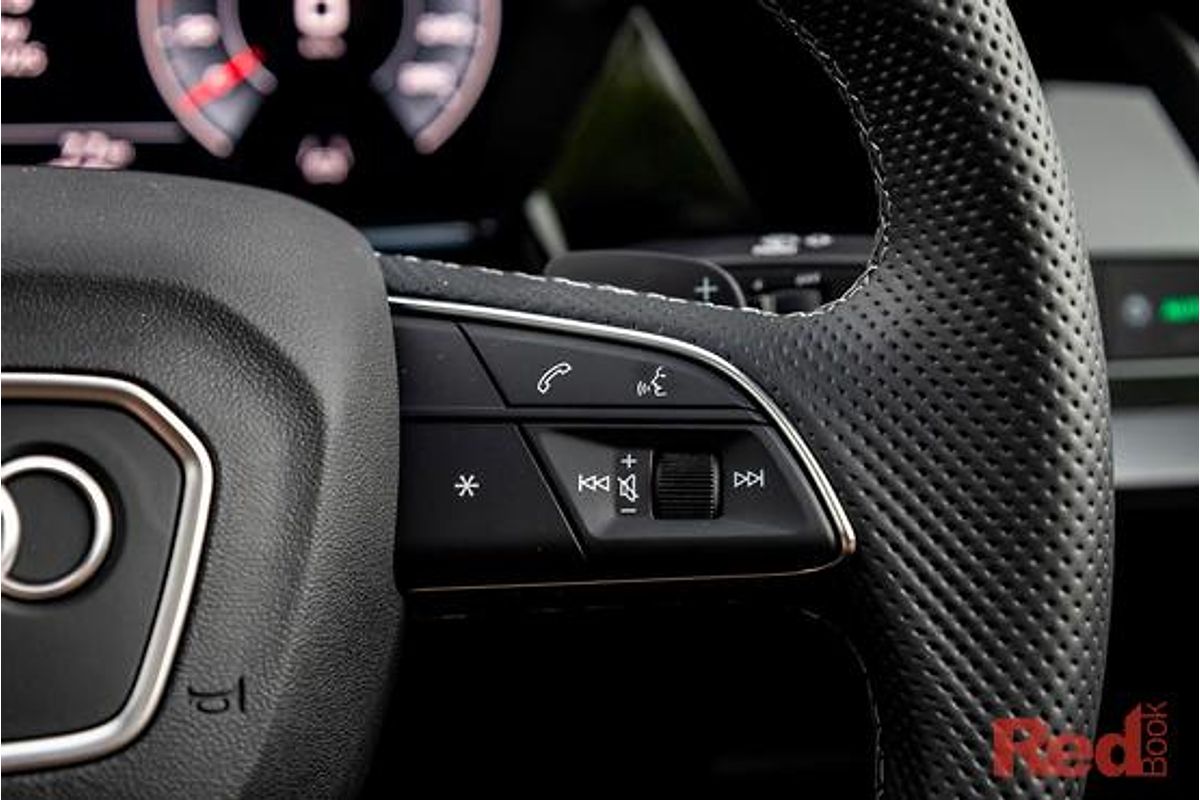 2025 Audi A3 35 TFSI S line GY