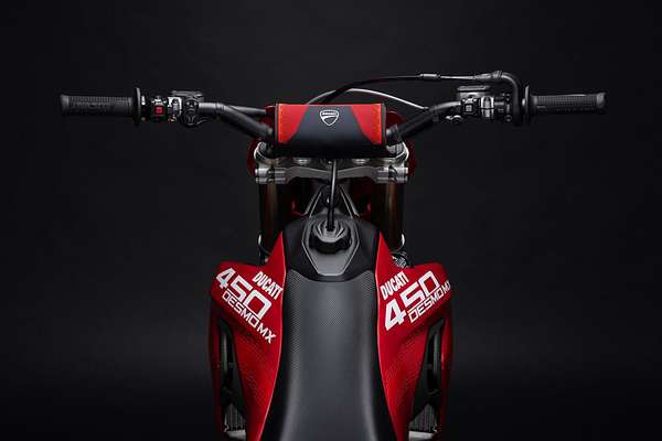 2026 Ducati SPORT DESMO 450MX