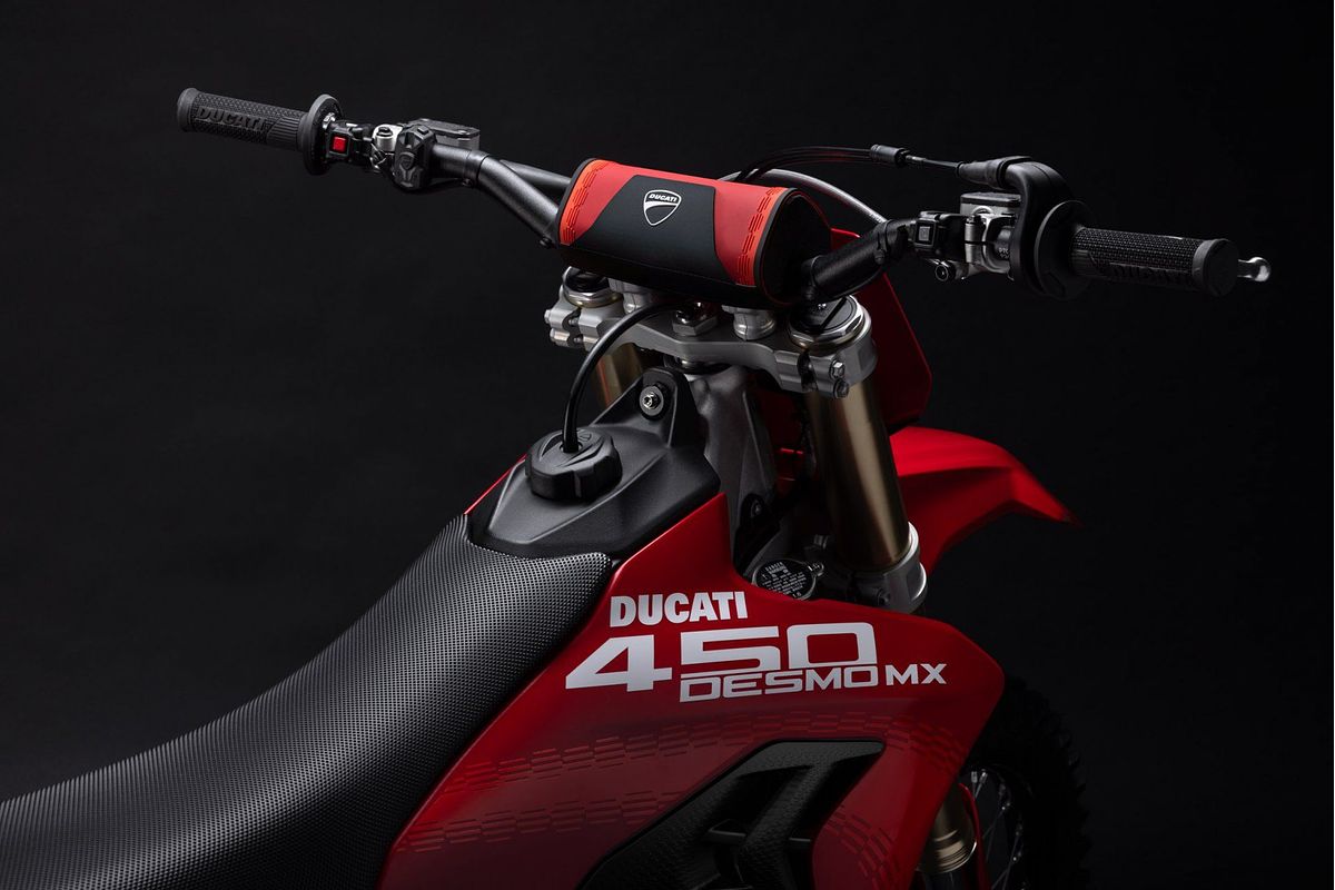 2026 Ducati SPORT DESMO 450MX